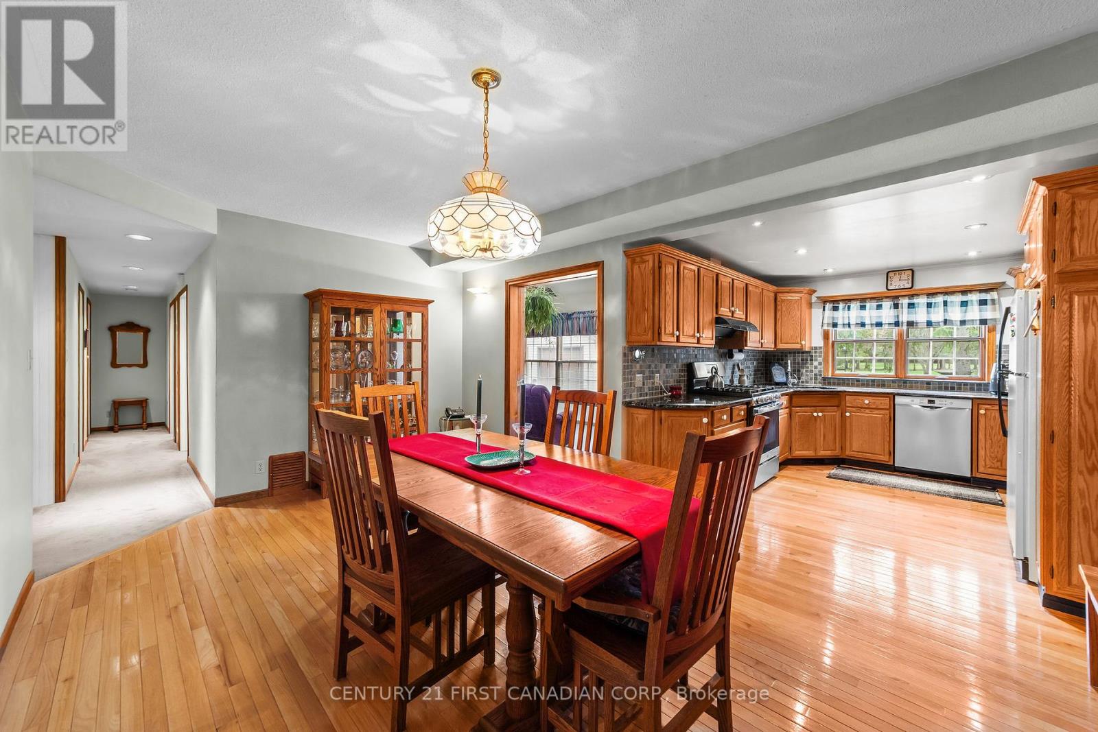 33396 QUEEN STREET Property Photo