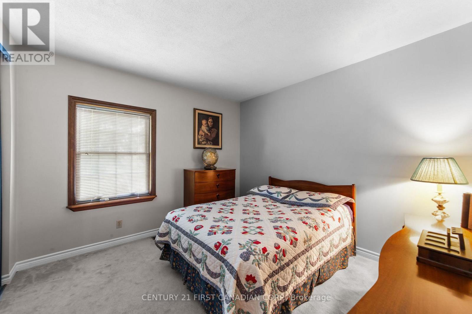 33396 QUEEN STREET Property Photo