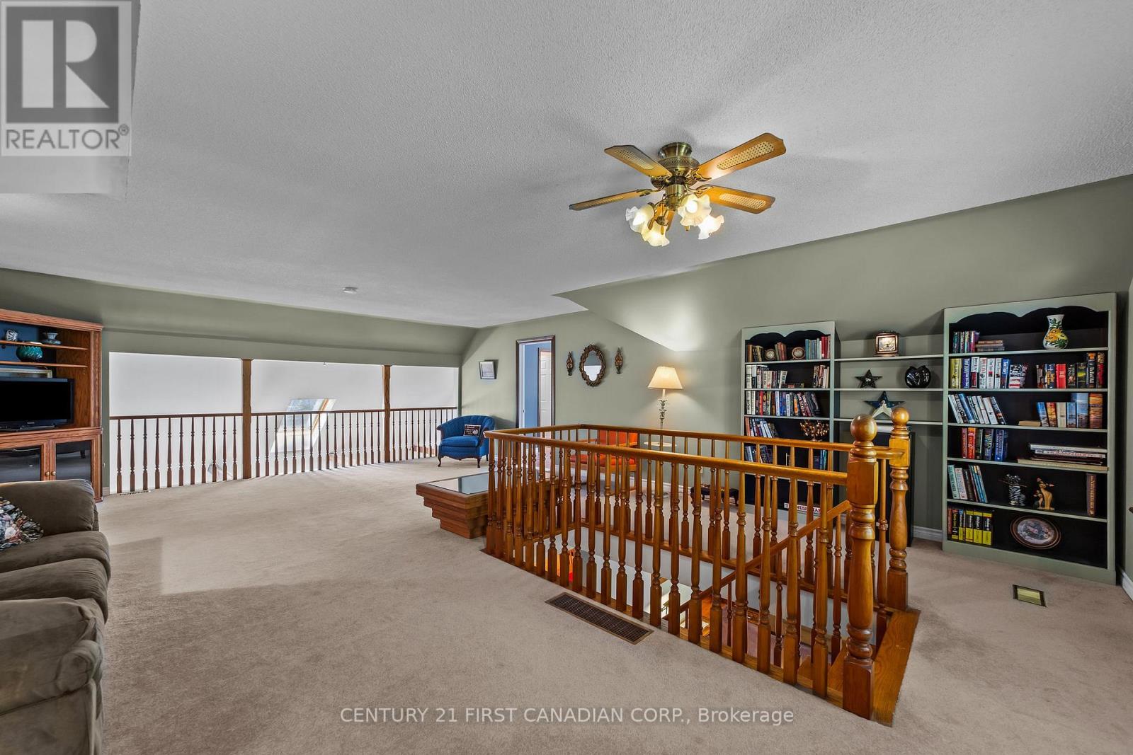 33396 QUEEN STREET Property Photo