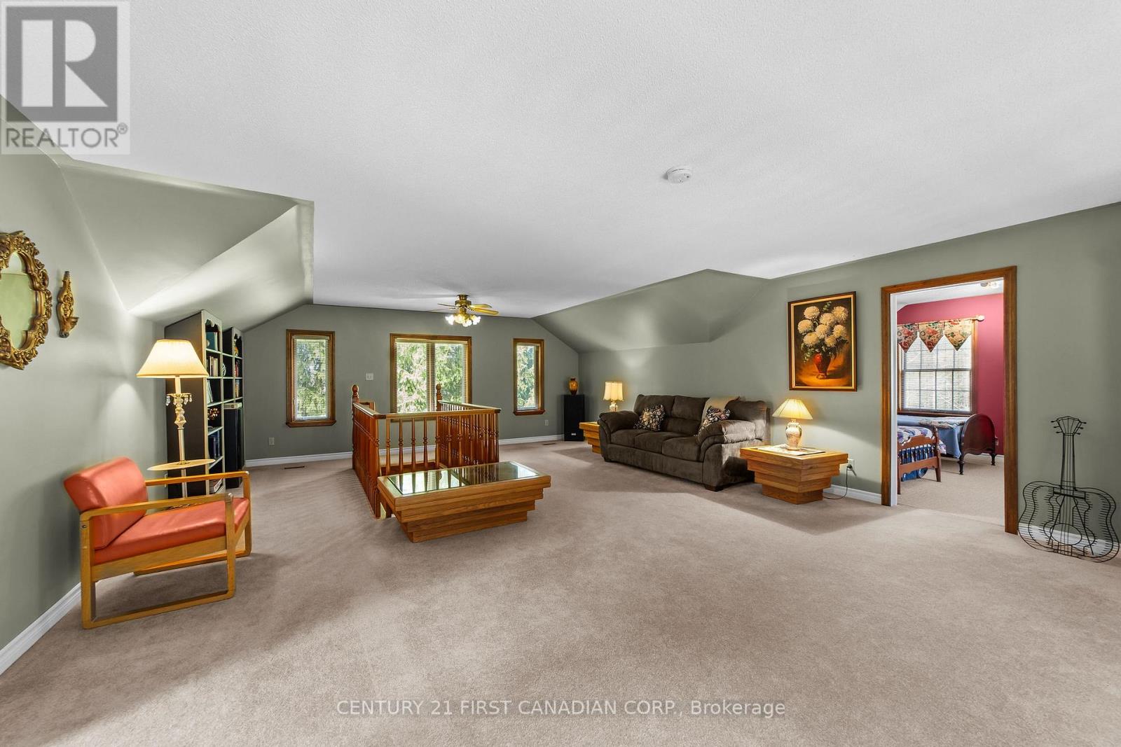 33396 QUEEN STREET Property Photo