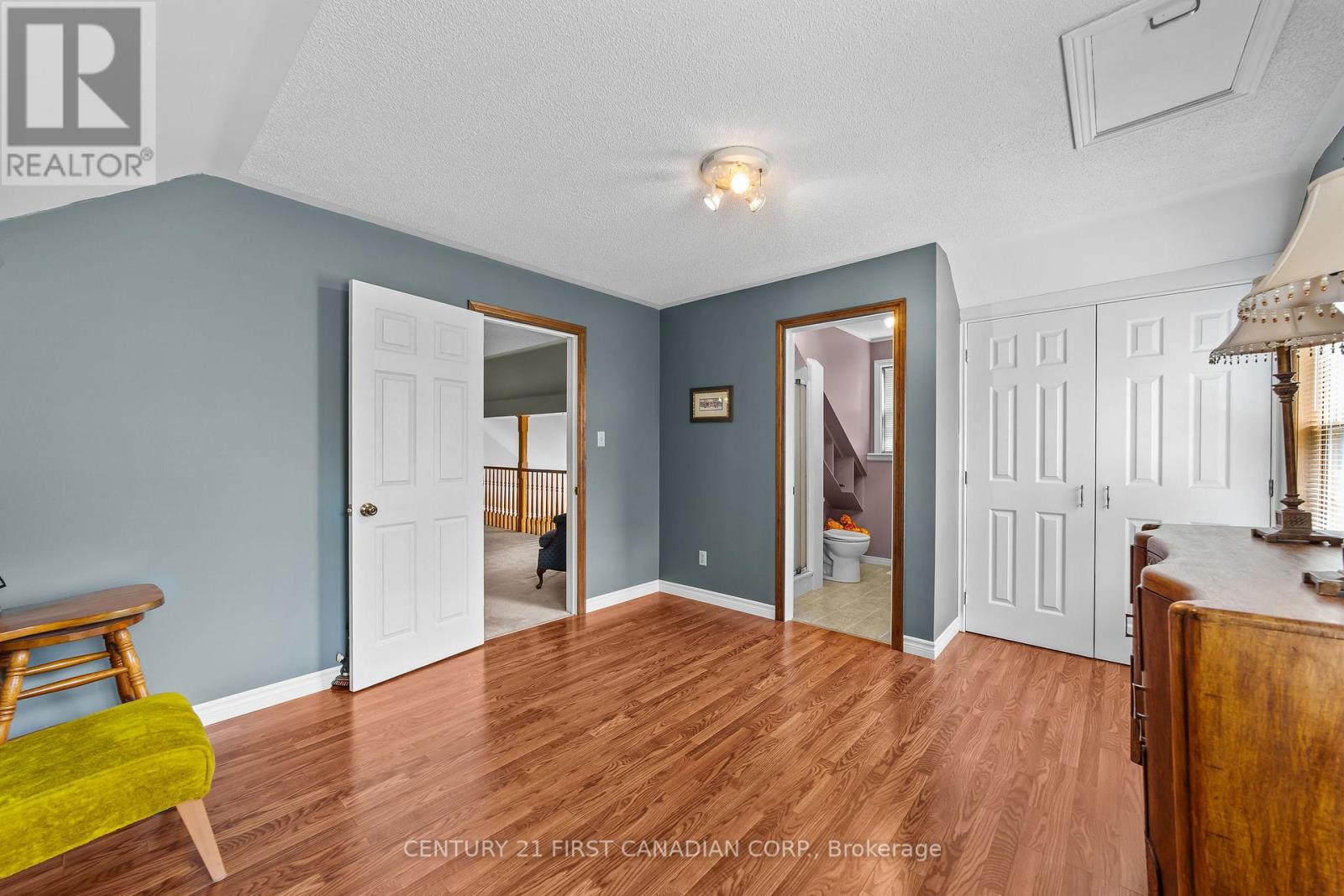 33396 QUEEN STREET Property Photo