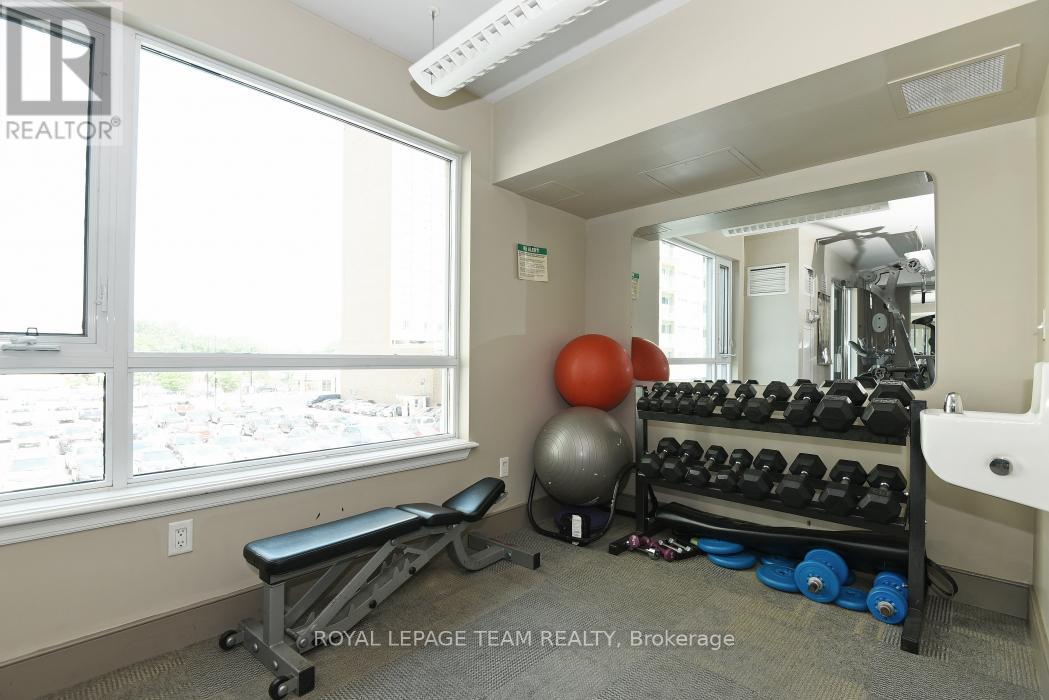 #607 200 BESSERER STREET - 31