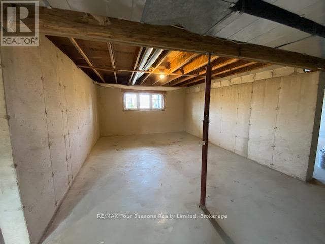 209442 HIGHWAY 26 W - 18