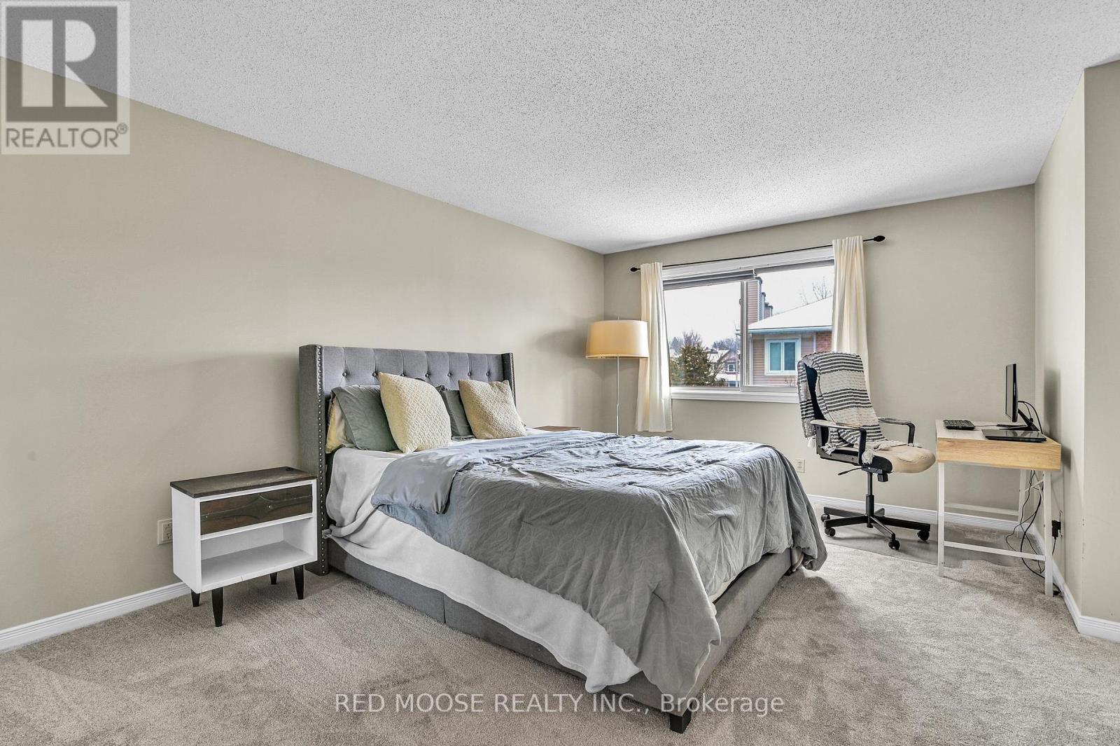 12 WILLWOOD CRESCENT — photo 15