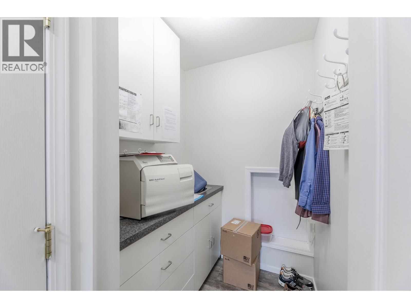  13214 Kelly Avenue, Summerland