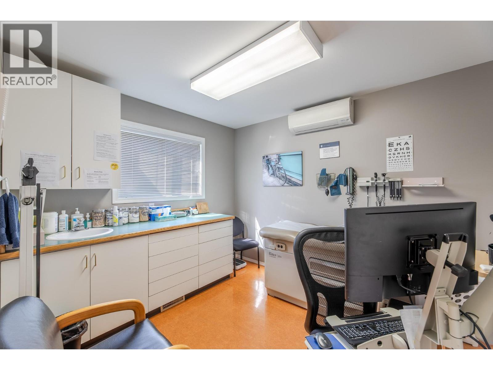  13214 Kelly Avenue, Summerland