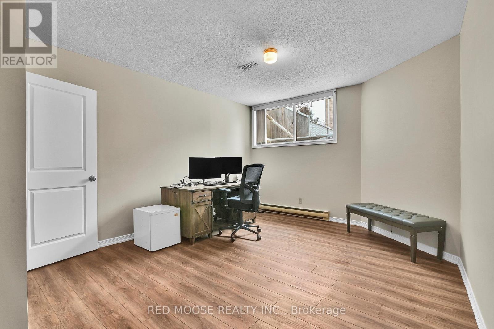 12 WILLWOOD CRESCENT — photo 27