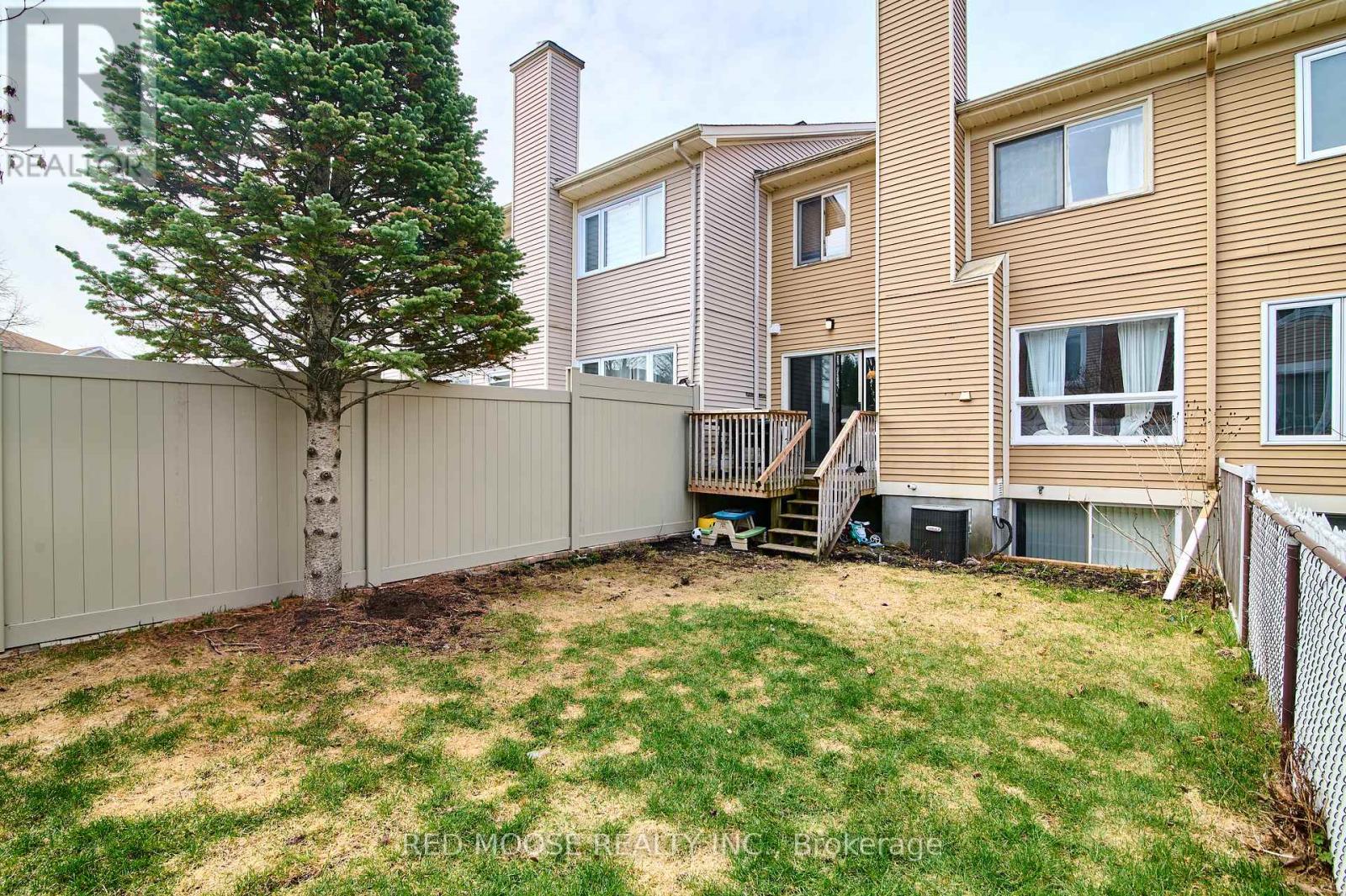 12 WILLWOOD CRESCENT — photo 32