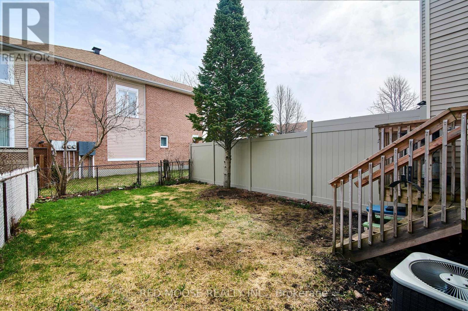 12 WILLWOOD CRESCENT — photo 33
