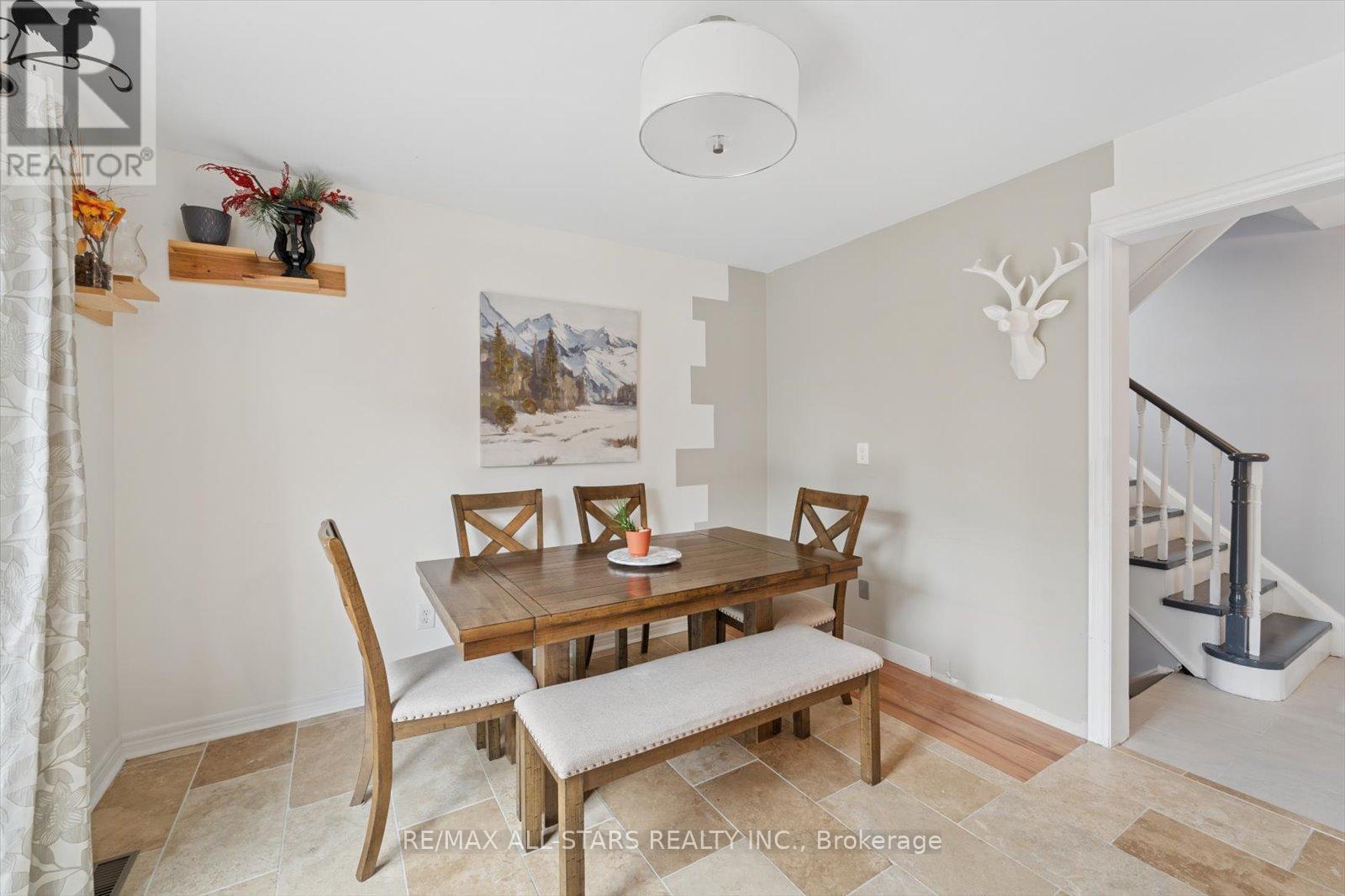 62 REDDENHURST CRESCENT — photo 10