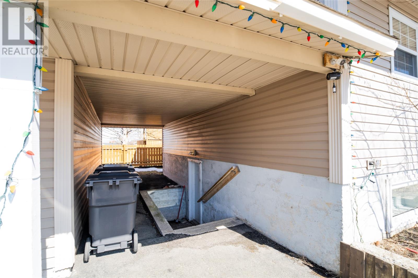 22 BANNISTER STREET - 24