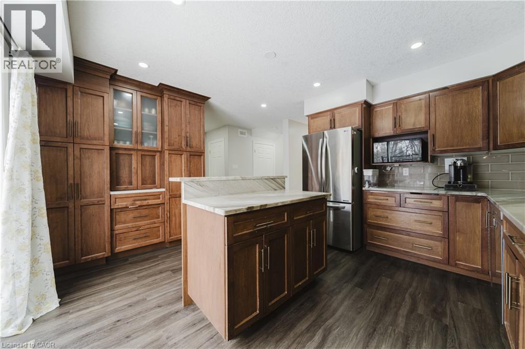 214 SNYDERS Road E Unit# 2 — photo 13