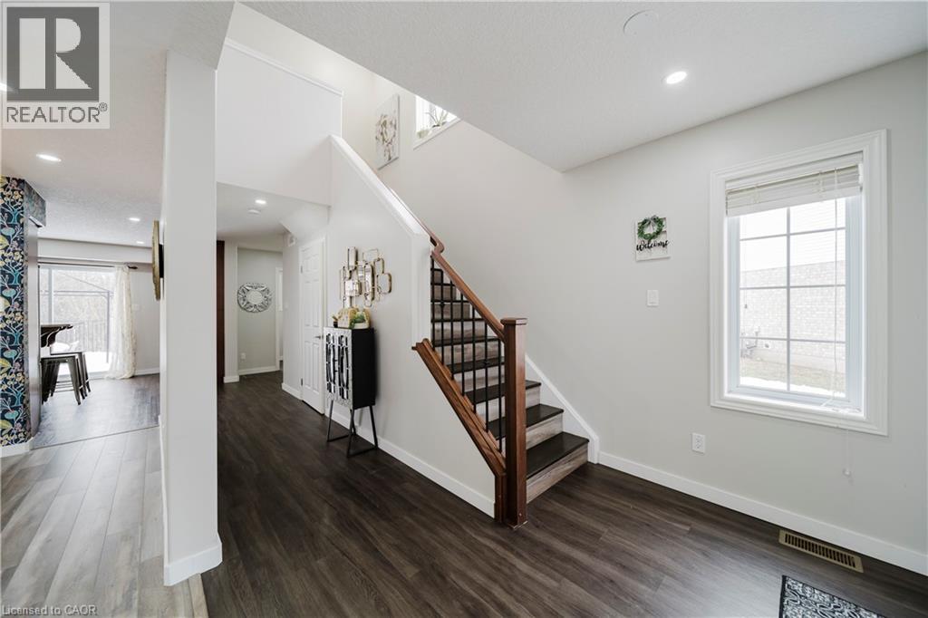 214 SNYDERS Road E Unit# 2 — photo 20