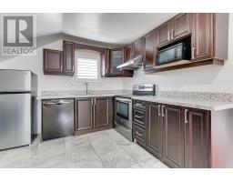 Upper - 17 Royal Street, Oshawa, ON L1H2T5 Photo 11