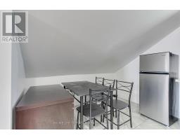 Upper - 17 Royal Street, Oshawa, ON L1H2T5 Photo 14