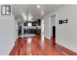 Upper - 17 Royal Street, Oshawa, ON L1H2T5 Photo 8