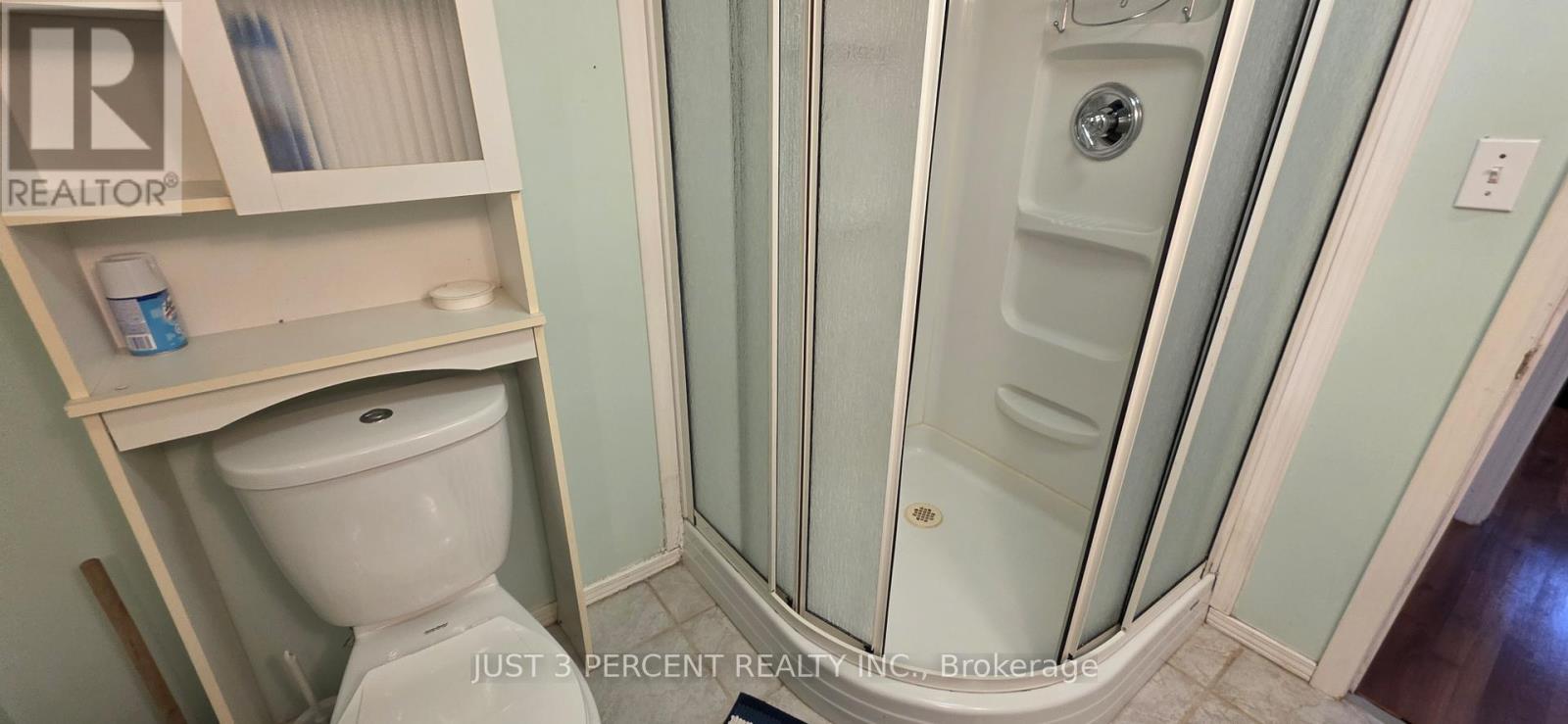 Lower 3 pc Bathroom