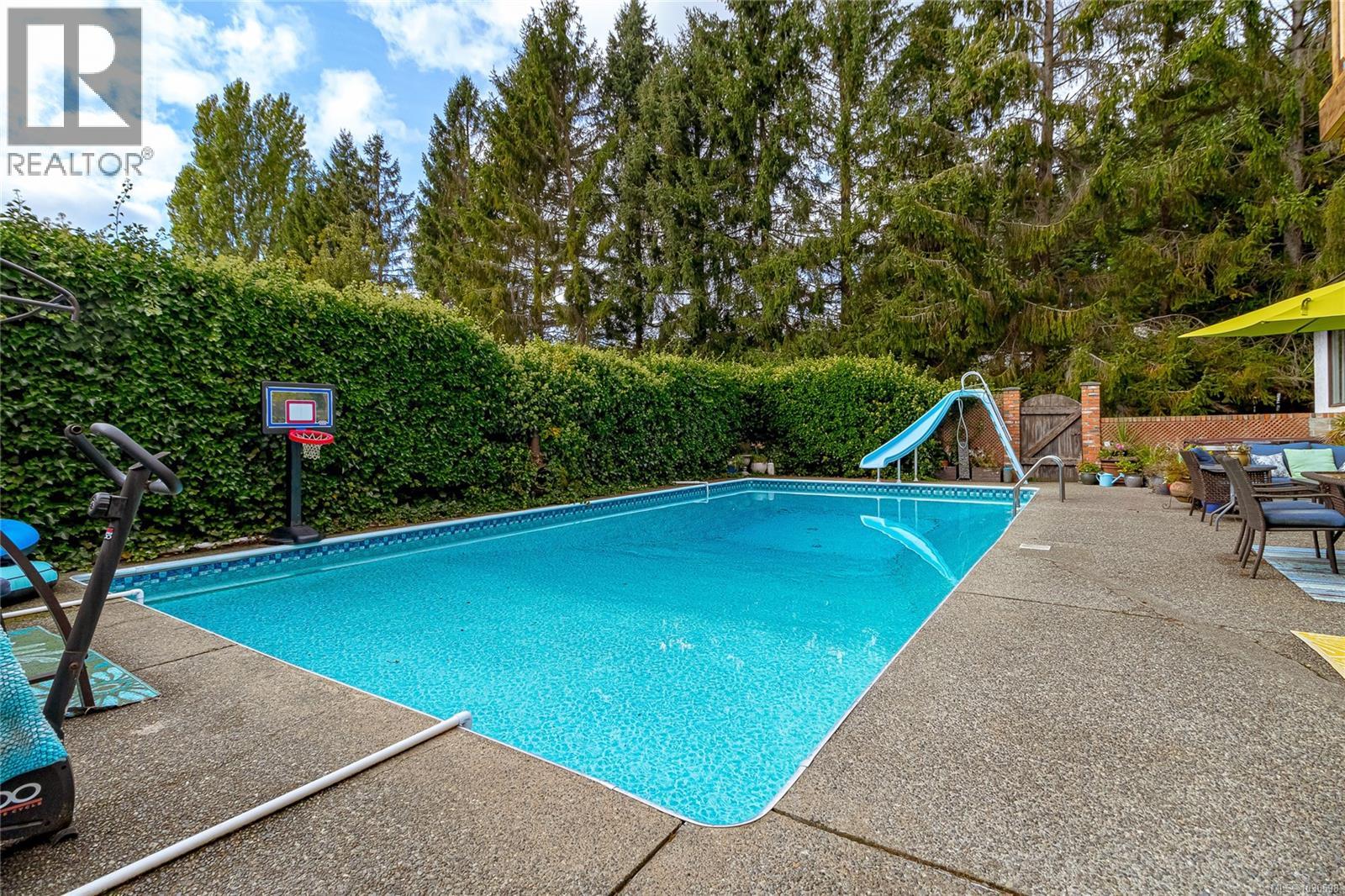 4286 Happy Valley Rd, Metchosin