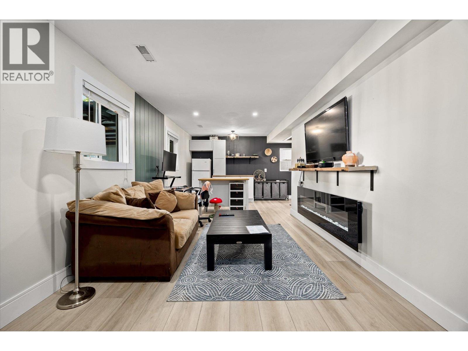 1872 Millard Court - 30