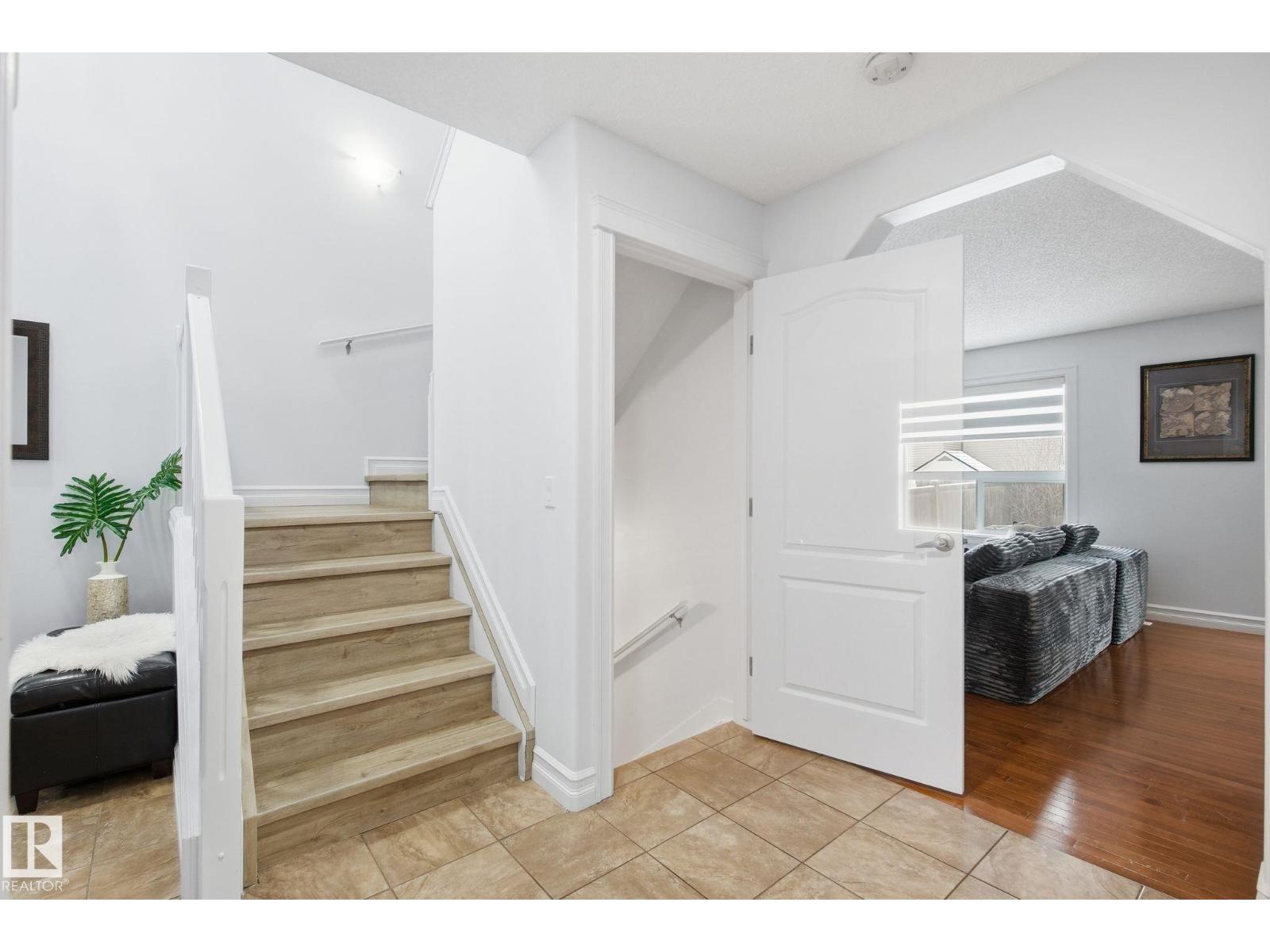 3016 24 Ave NW, Edmonton