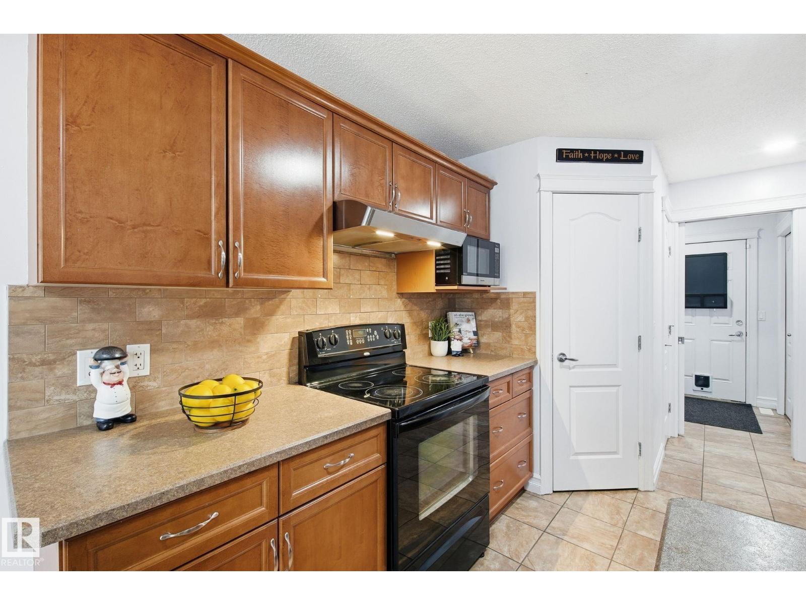 3016 24 Ave NW, Edmonton