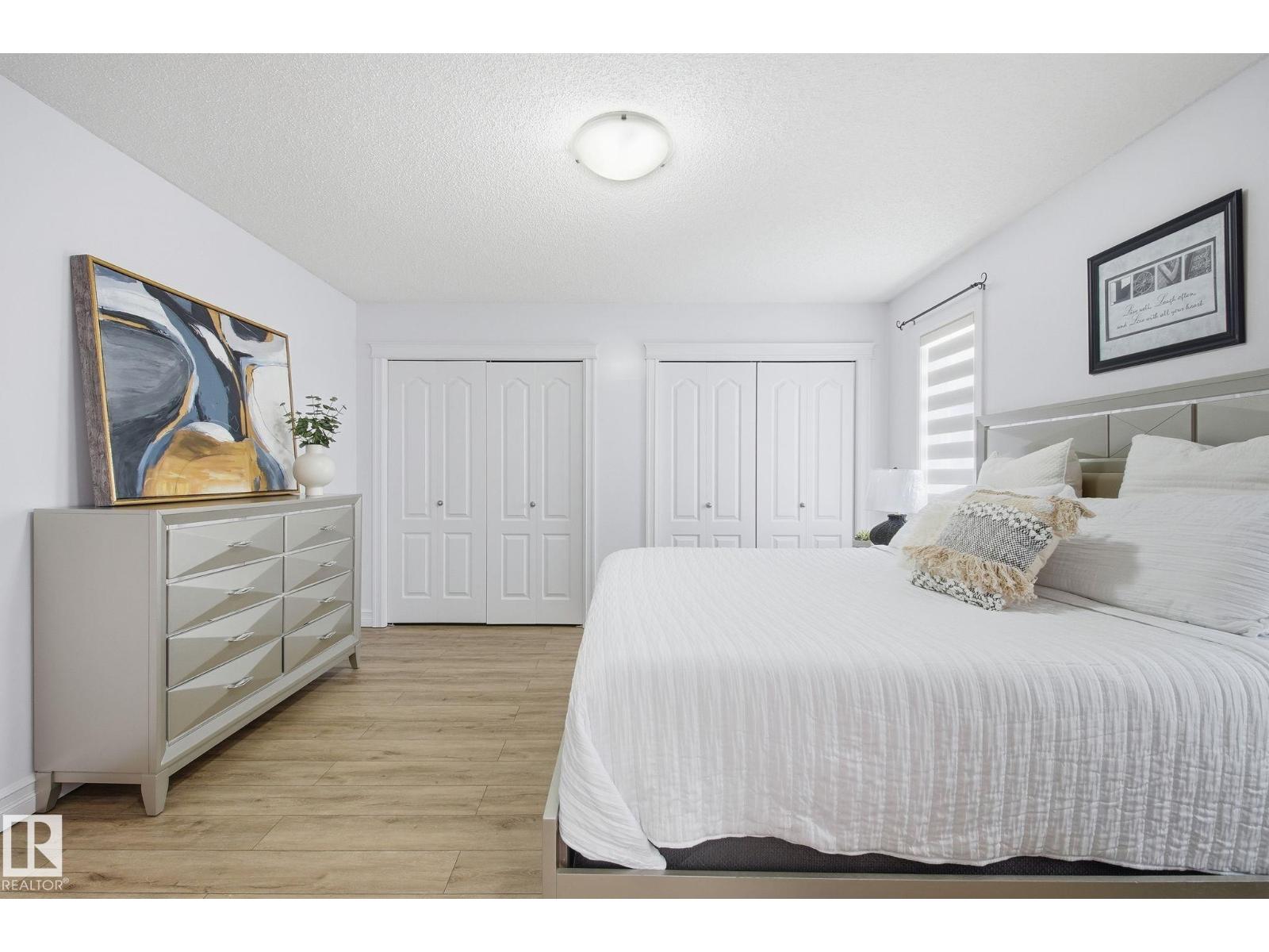 3016 24 Ave NW, Edmonton