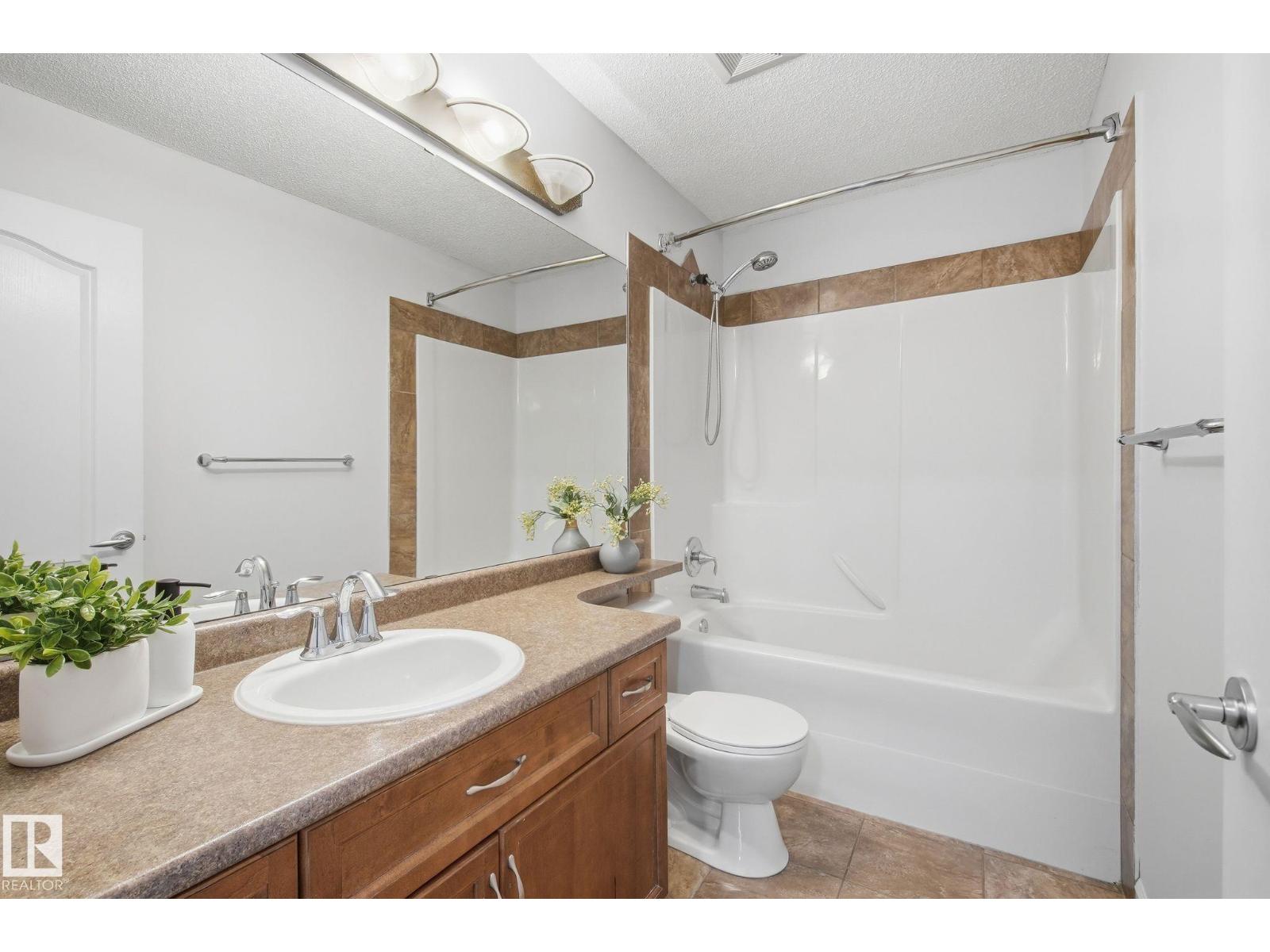 3016 24 Ave NW, Edmonton