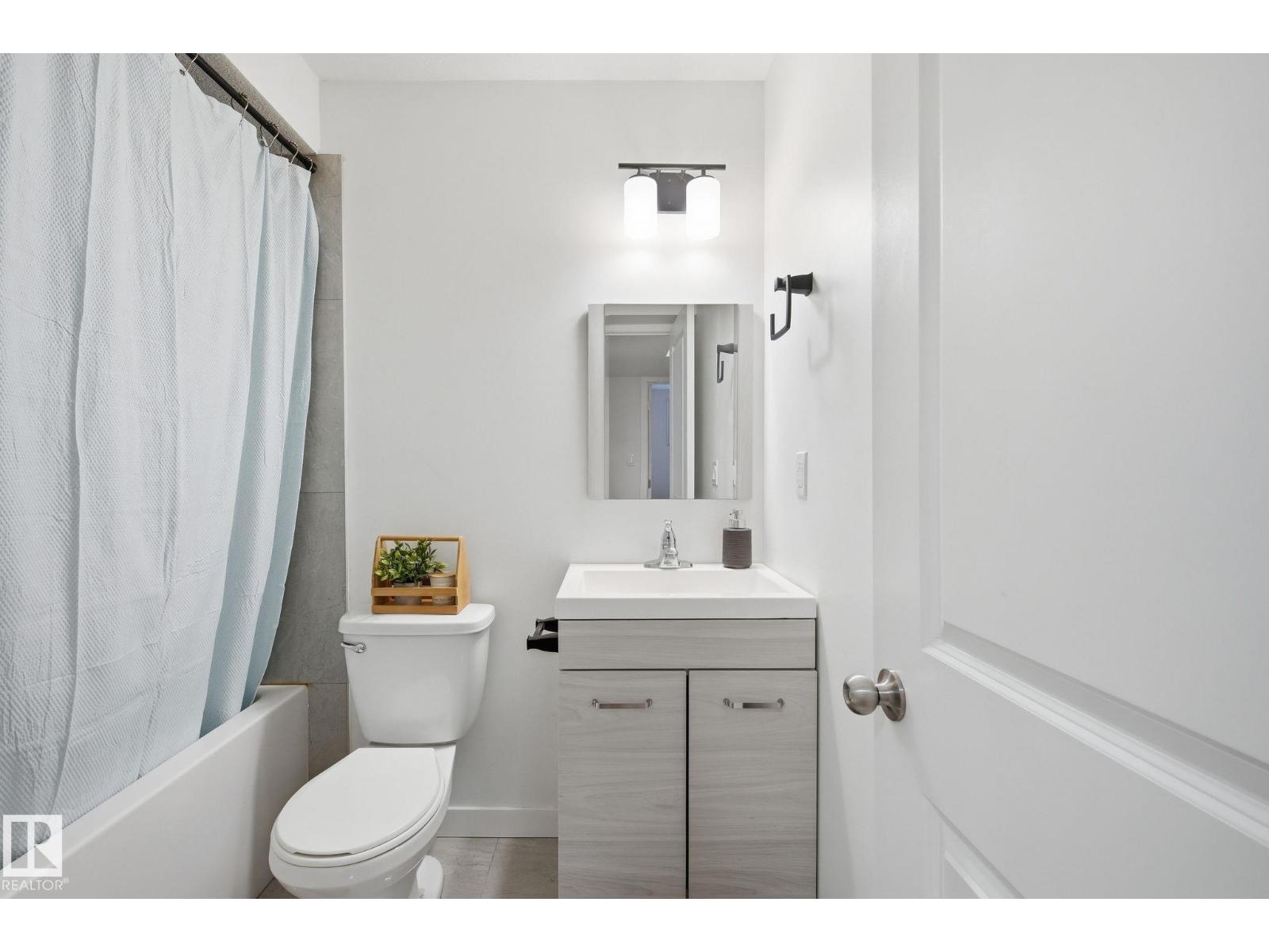 3016 24 Ave NW, Edmonton