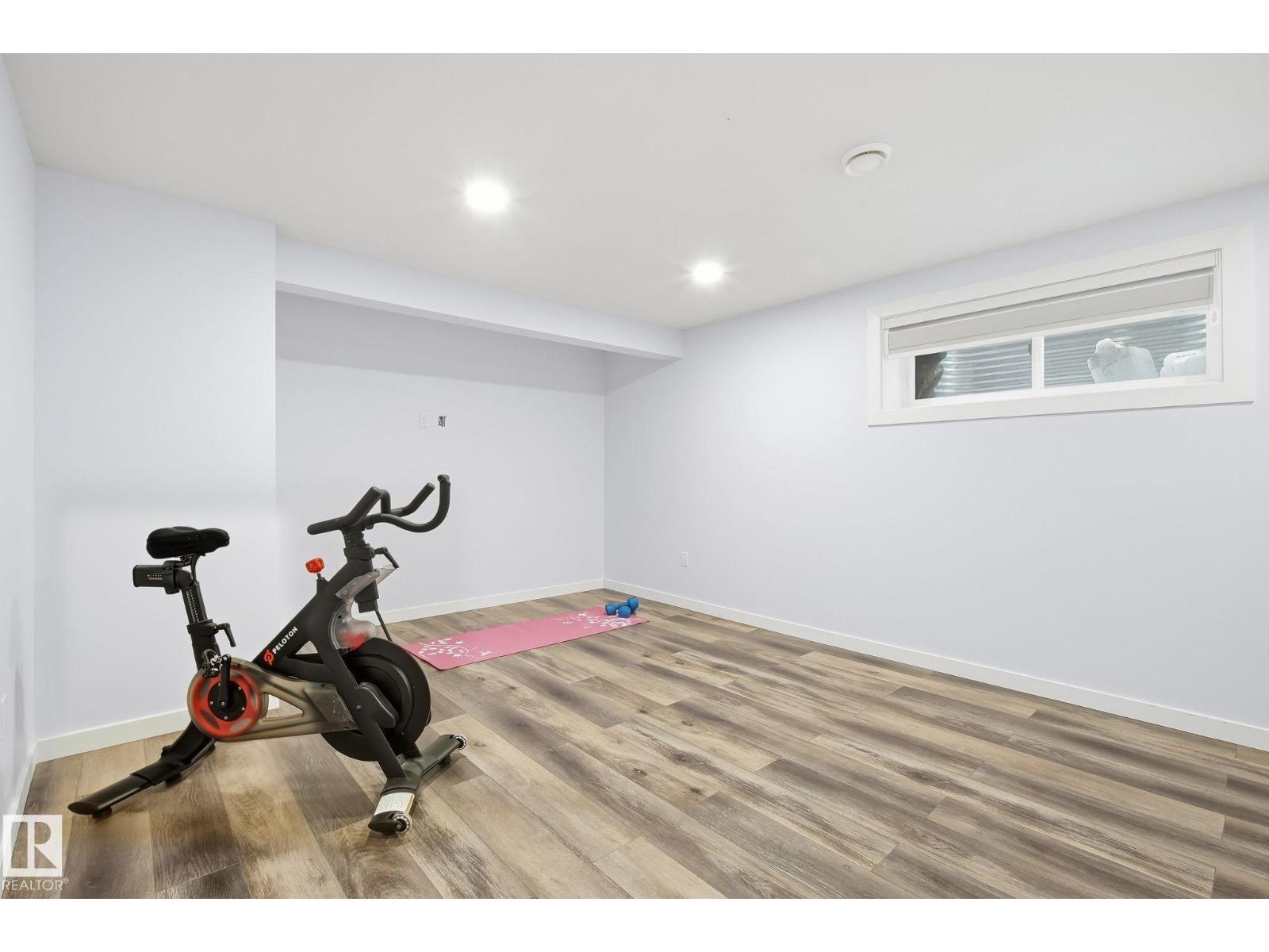 3016 24 Ave NW, Edmonton