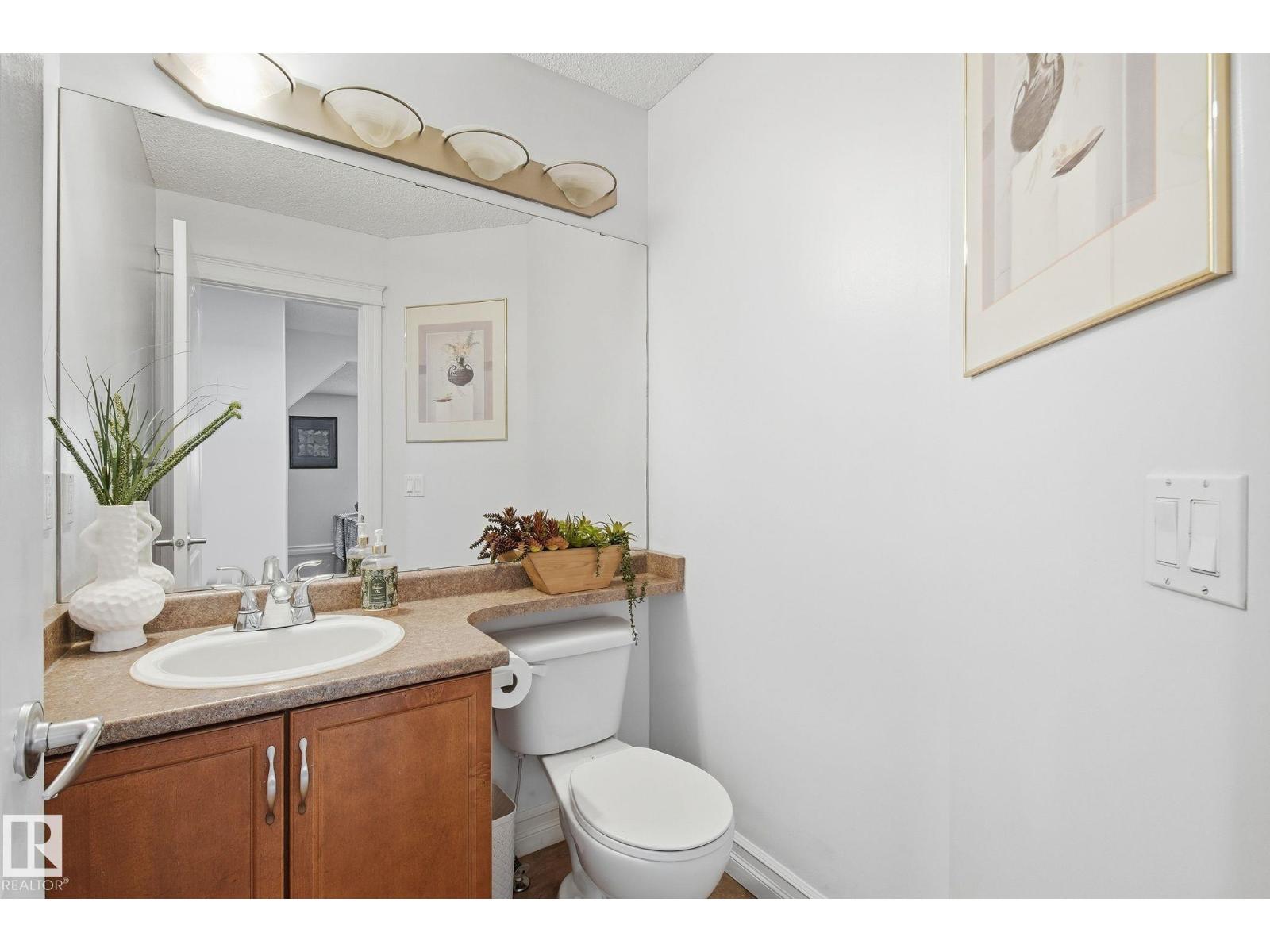 3016 24 Ave NW, Edmonton