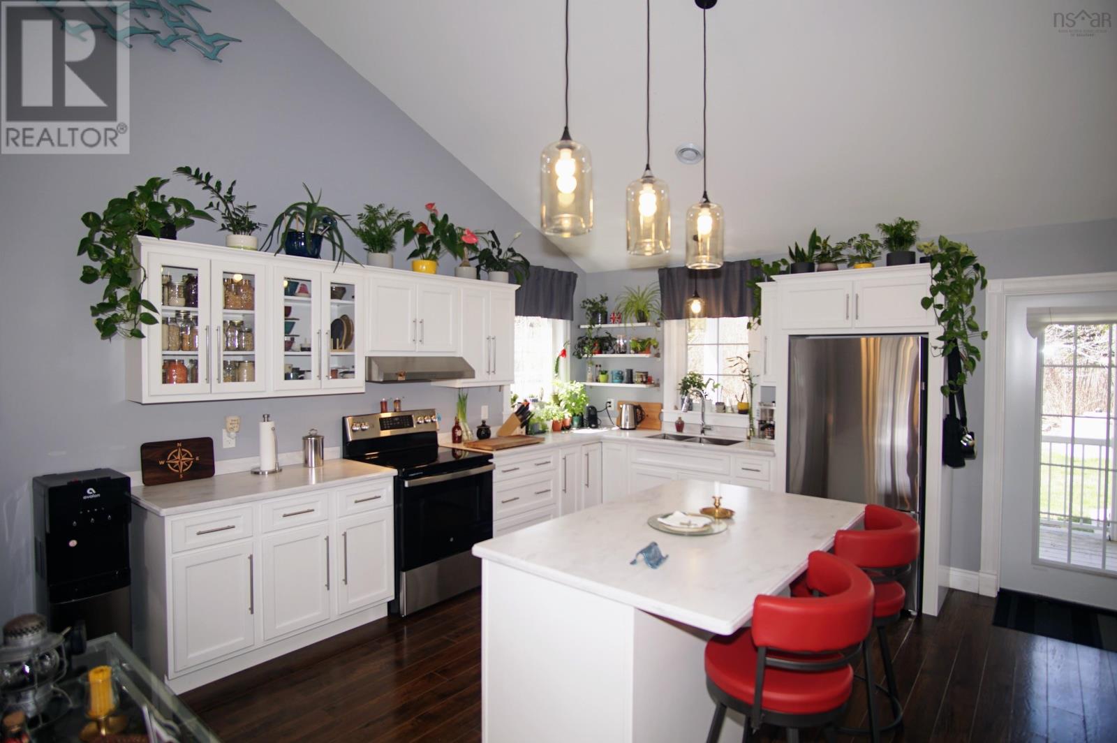 Property 22 of 36 of 50 Church Street