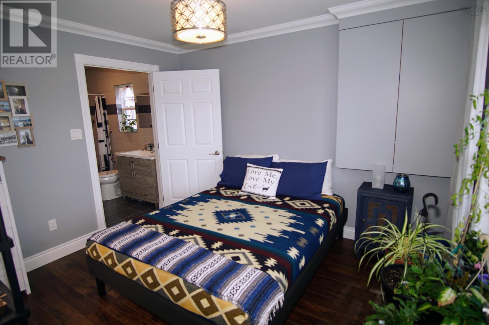 Property 28 of 36 of 50 Church Street