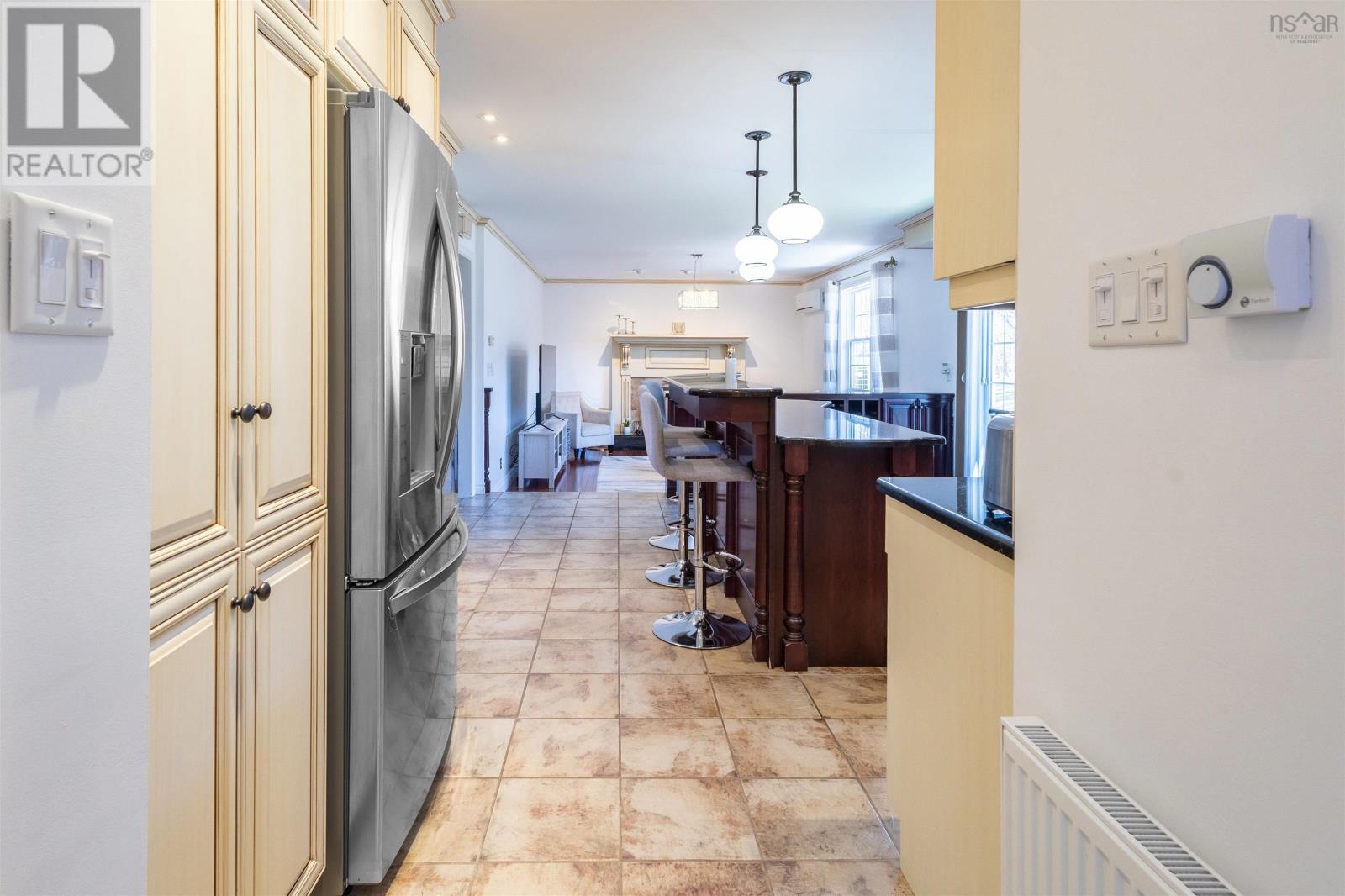 Property 13 of 41 of 94 Cottagedale Crescent