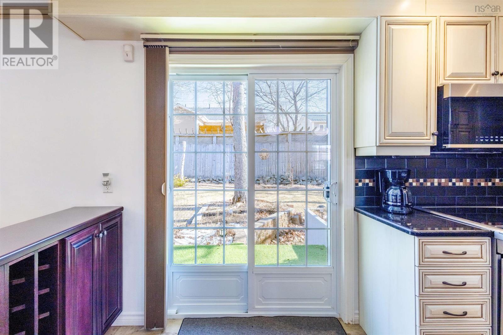 Property 18 of 41 of 94 Cottagedale Crescent