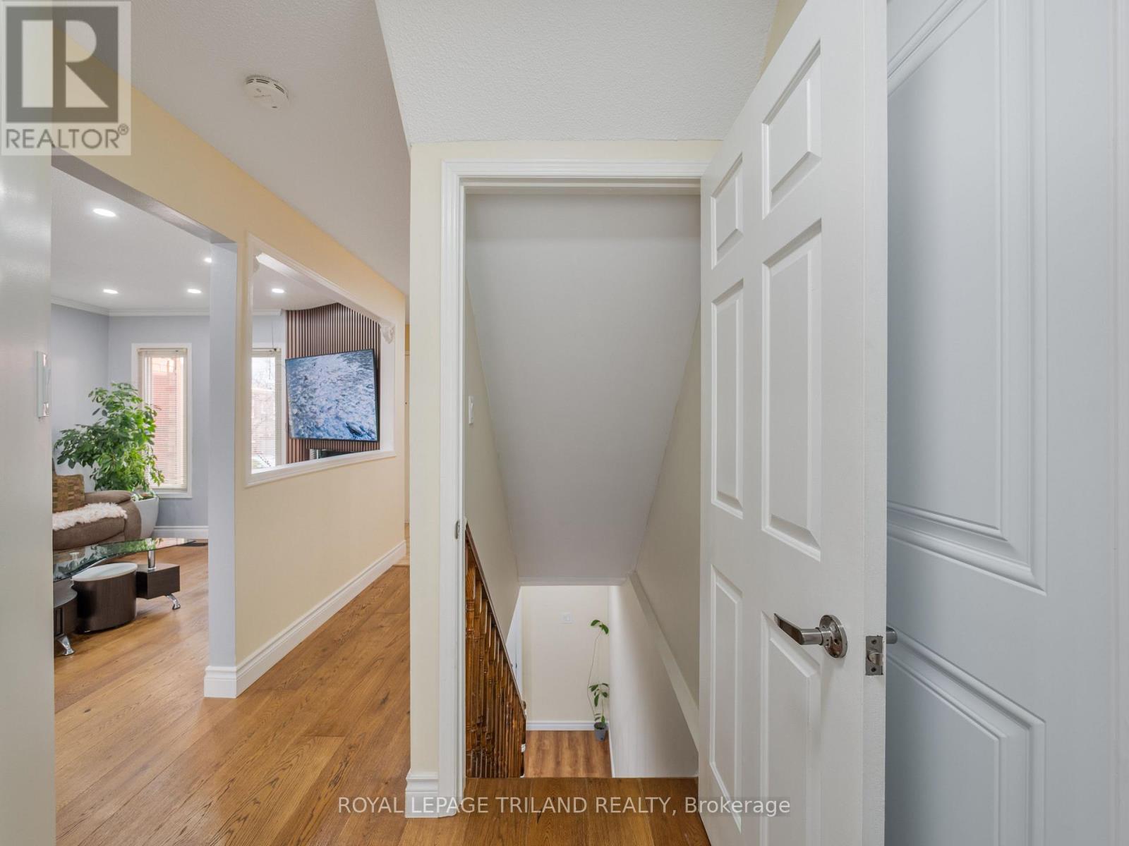 5335 RICHBOROUGH DRIVE Property Photo