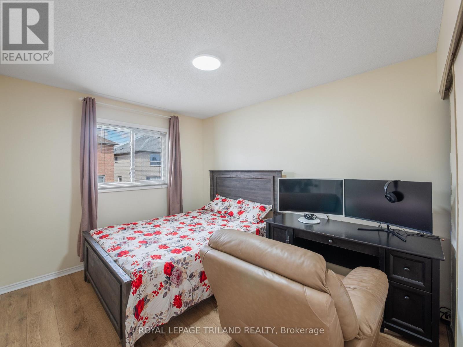 5335 RICHBOROUGH DRIVE Property Photo