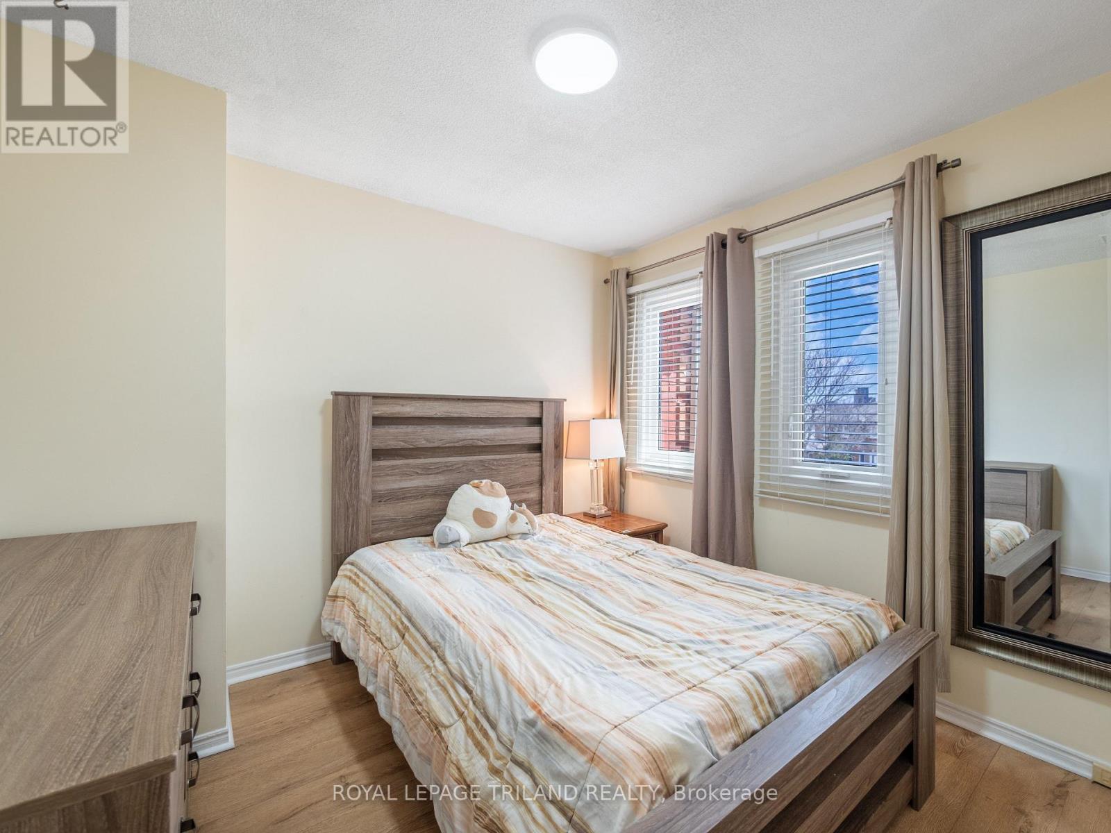 5335 RICHBOROUGH DRIVE Property Photo