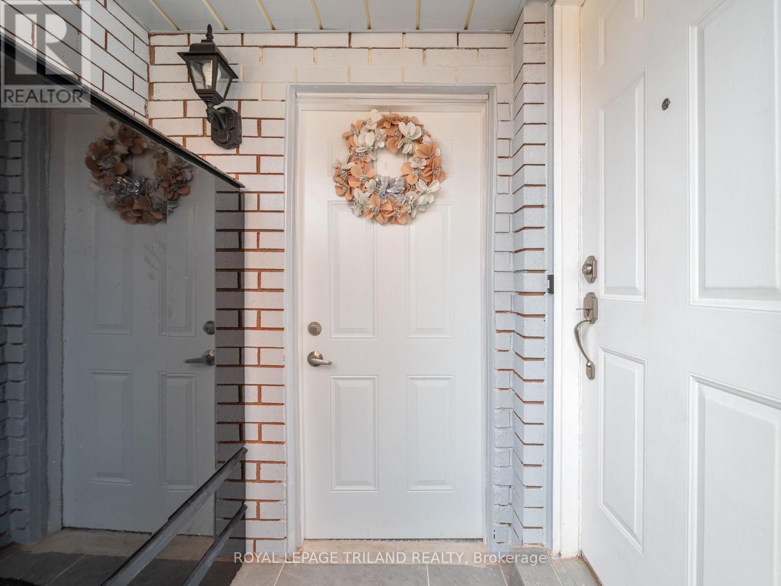 5335 RICHBOROUGH DRIVE Property Photo