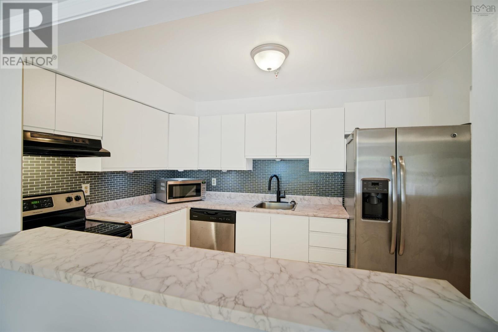 Property 24 of 38 of 304 31 River Lane