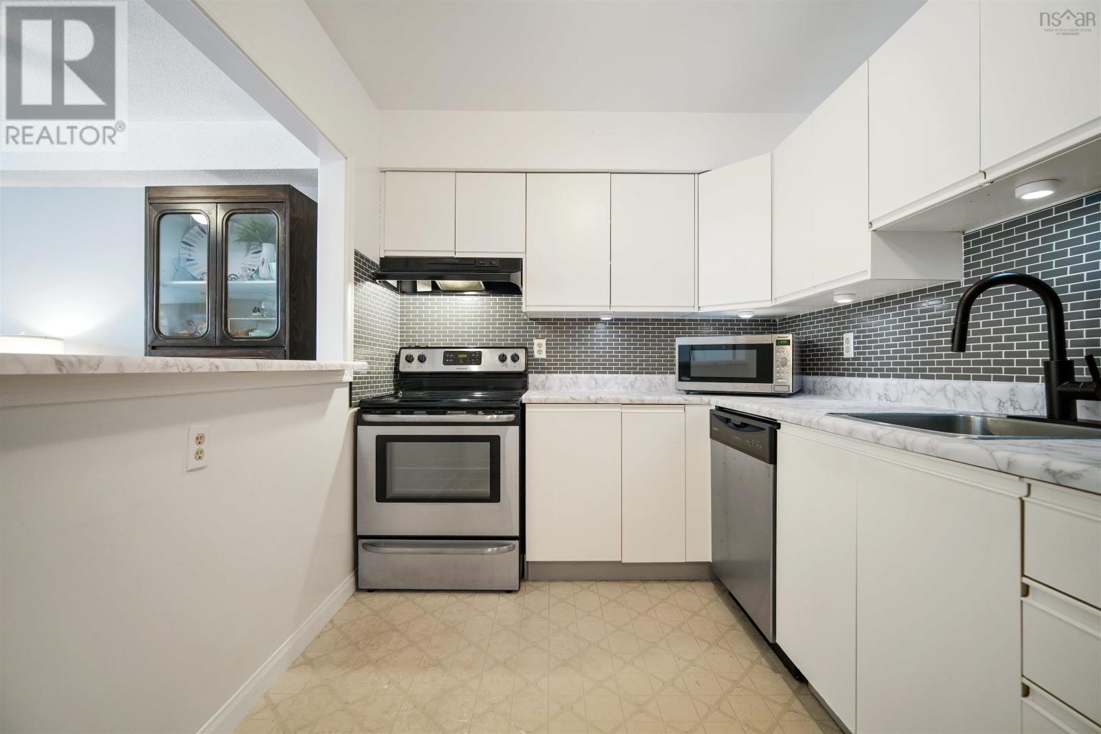 Property 25 of 38 of 304 31 River Lane