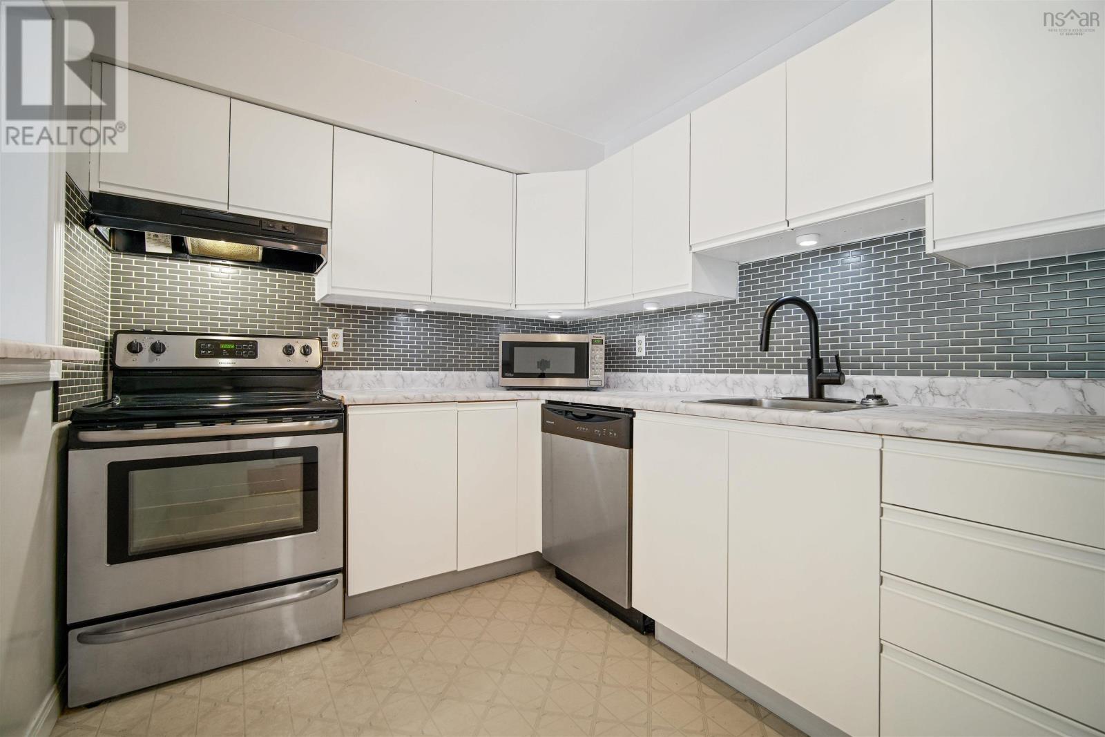 Property 26 of 38 of 304 31 River Lane