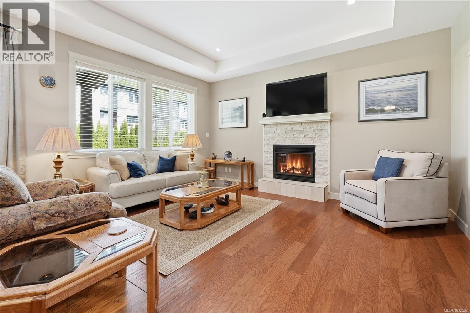 #10 2895 RIVER RD - 47