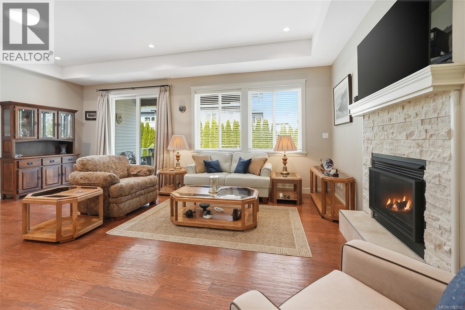 #10 2895 RIVER RD - 50