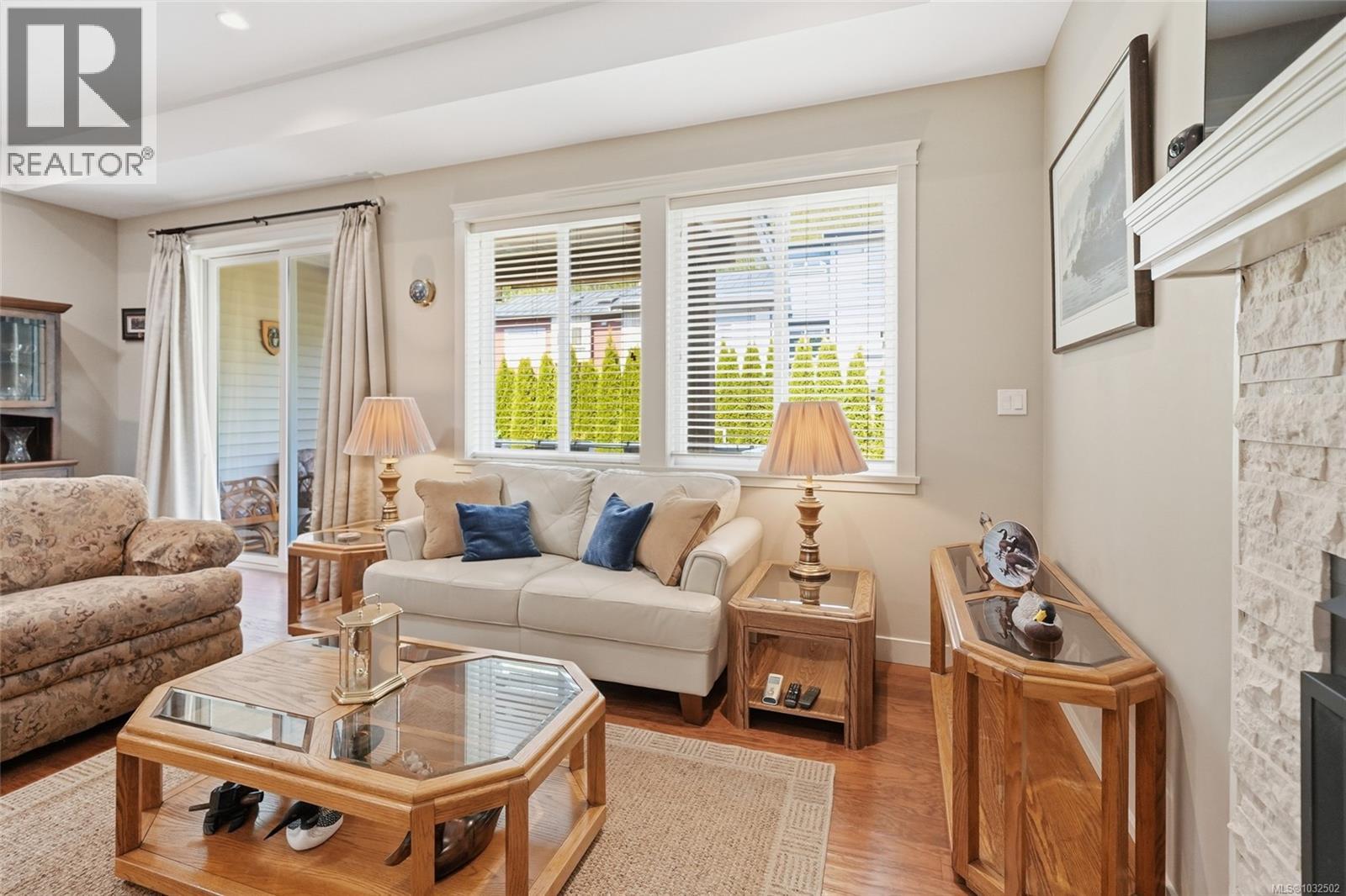 #10 2895 RIVER RD - 11