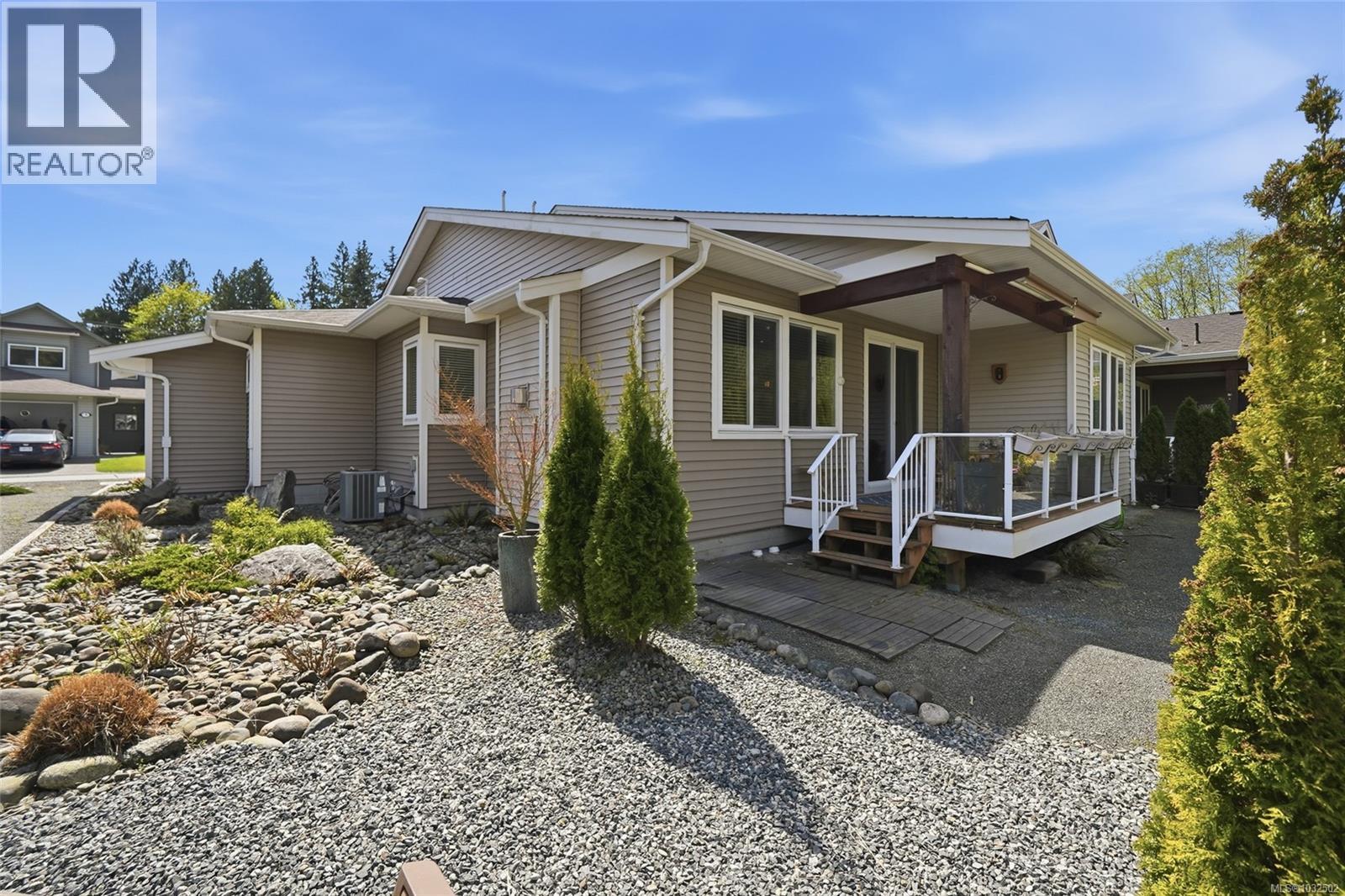 #10 2895 RIVER RD - 32