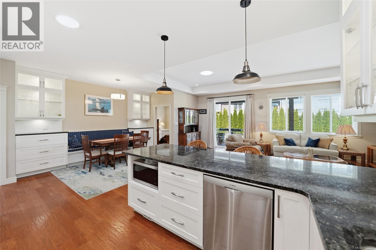 #10 2895 RIVER RD - 12