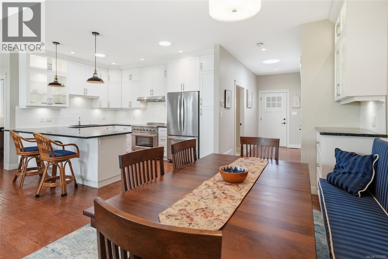 #10 2895 RIVER RD - 7