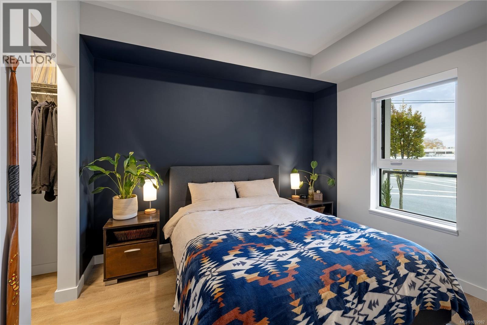 #109W 140 Jensen Ave W - 10