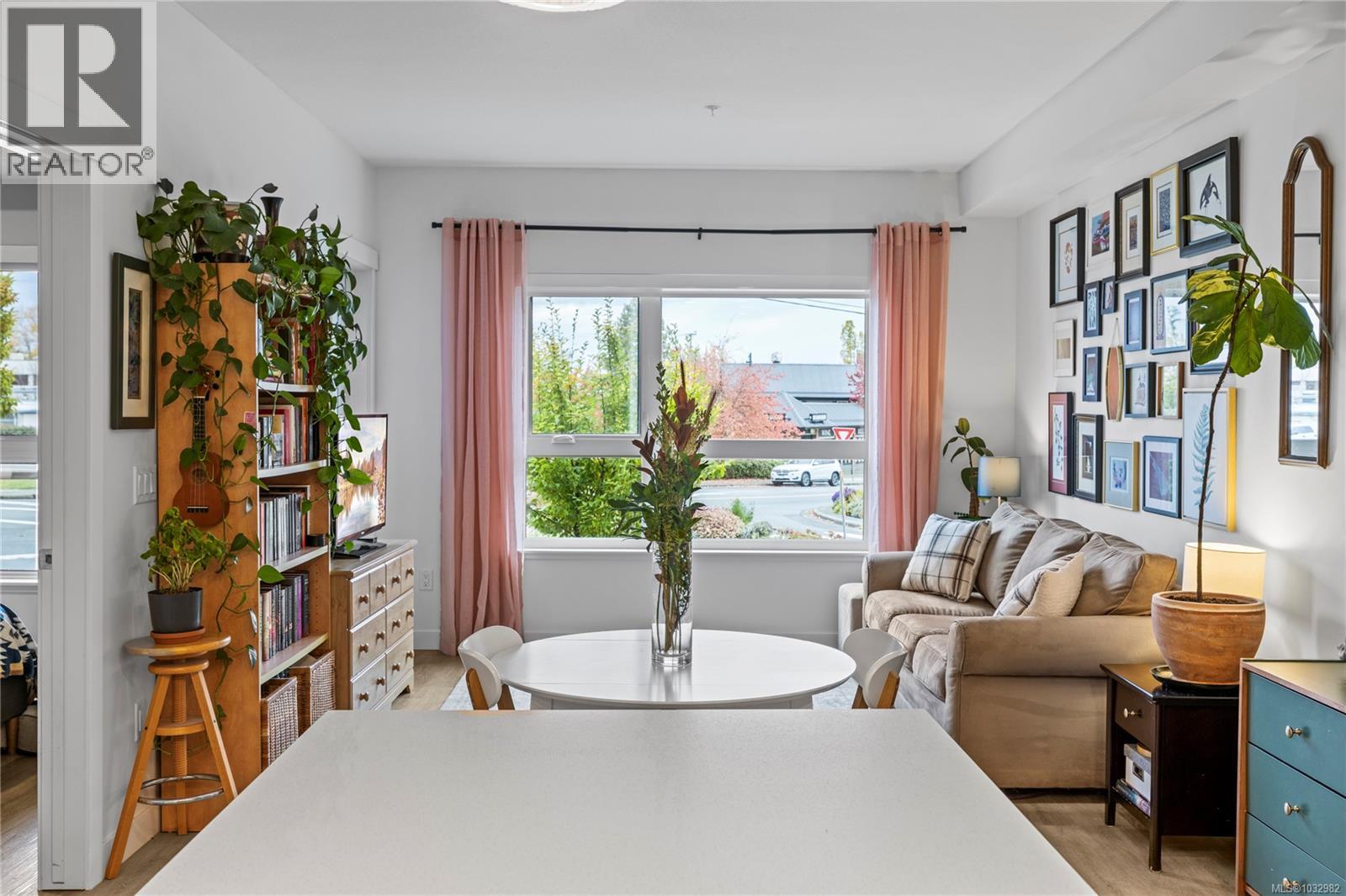 #109W 140 Jensen Ave W - 16