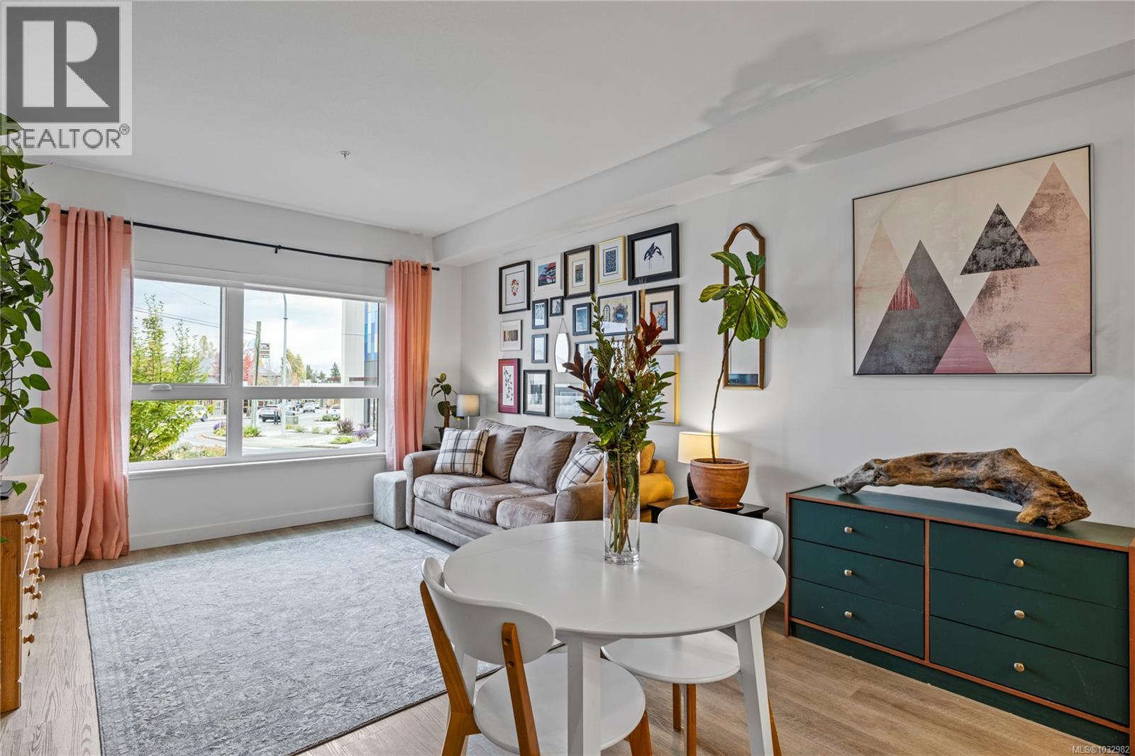#109W 140 Jensen Ave W - 3